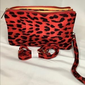Liz Crossbody in Red Leopard